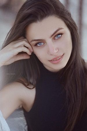 LIA ZION